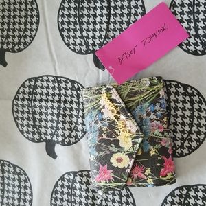 Wallet flowers